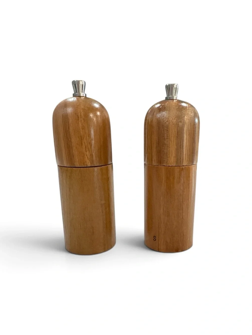 NWOT Wooden Salt and Pepper Grinder Set - Light Brown